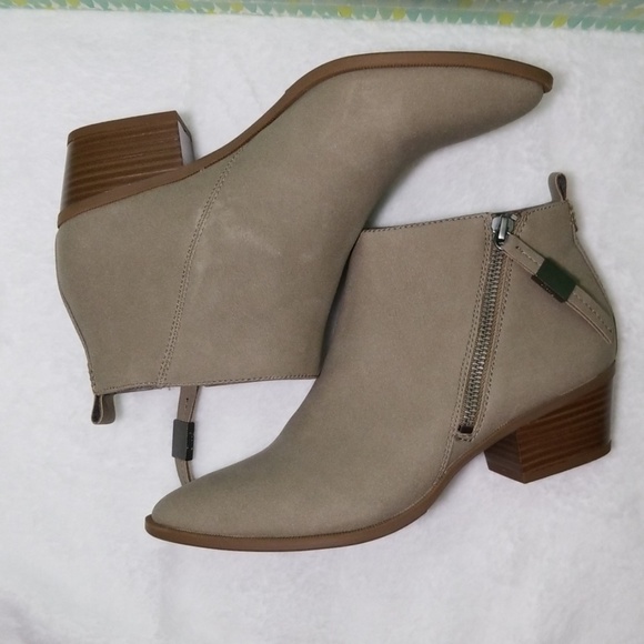 Circus By Sam Edelman Heidi Ankle Bootie - Picture 3 of 8